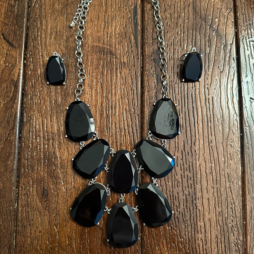 Black/Silver Statement Necklace and Earrings Set